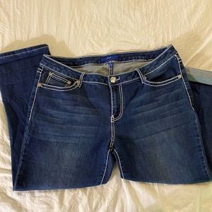 Apt. 9 capri embellished jeans